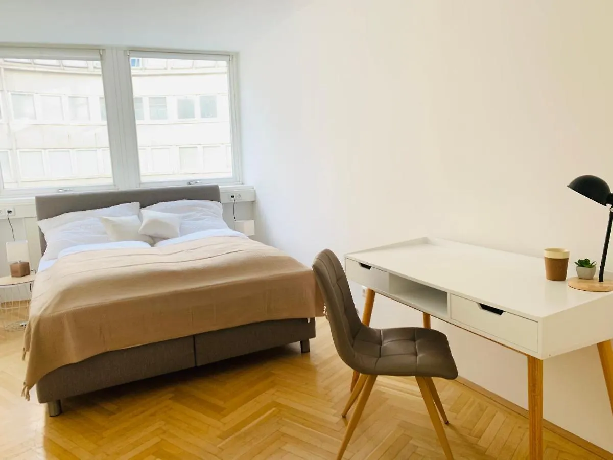 Ruhige Wohnung Im Gasometer Wien *Wifi*U3*Netflix* Apartment